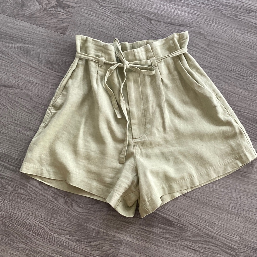 Abercrombie High-Waisted Linen Shorts Size Small